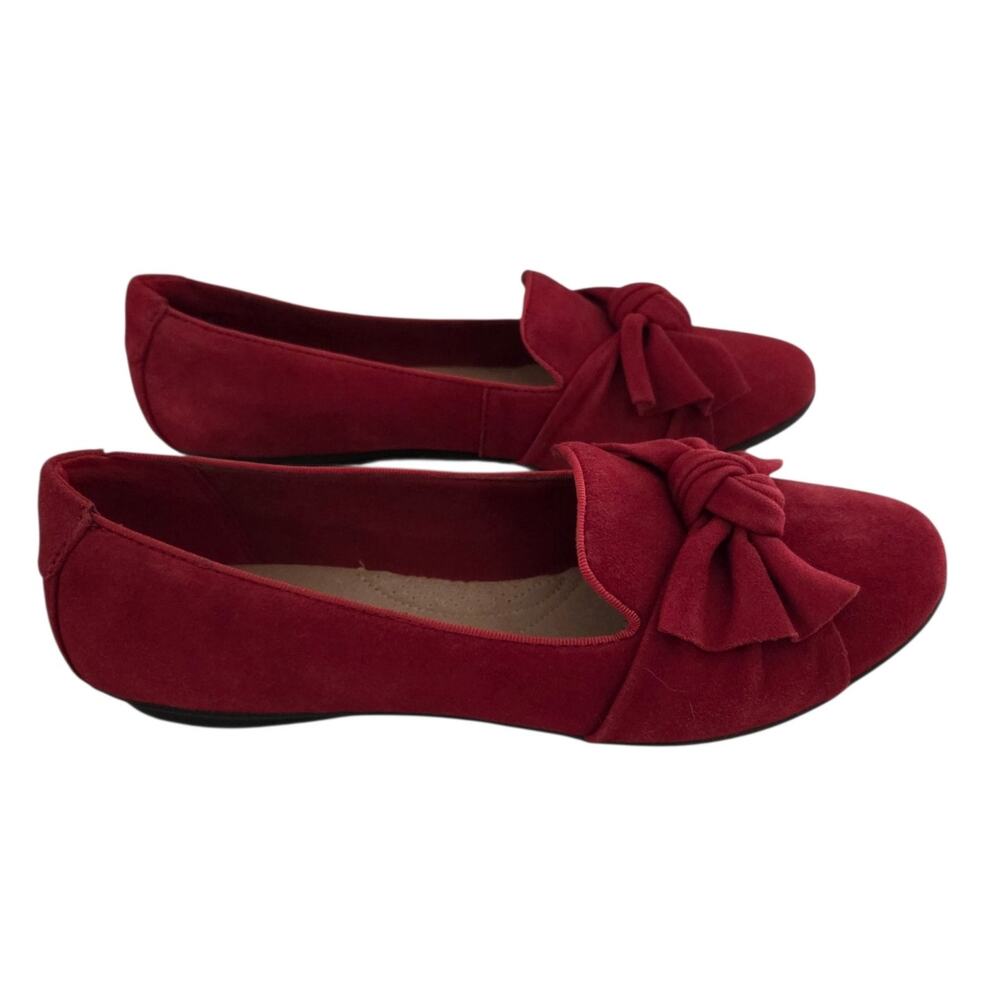 Clarks Sz 9.5 Ultimate Comfort Red Bow Suede Slip On Loafer Flats Preppy Grandma